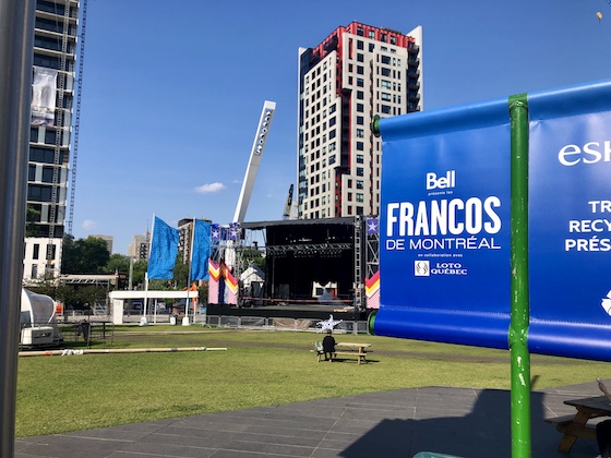 Pancarta festival de musica montreal